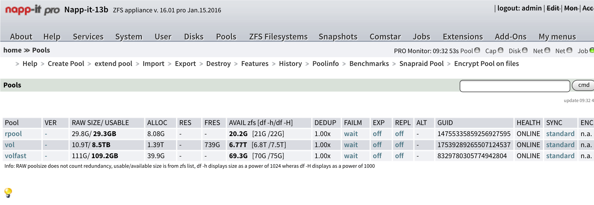 Screenshot napp-it management GUI